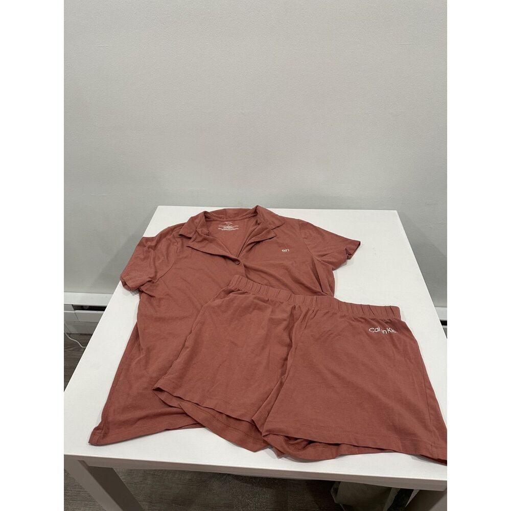Calvin Klein Women’s 2 Piece Sleepwear Pajama Set Rust Short Sleeve Shorts